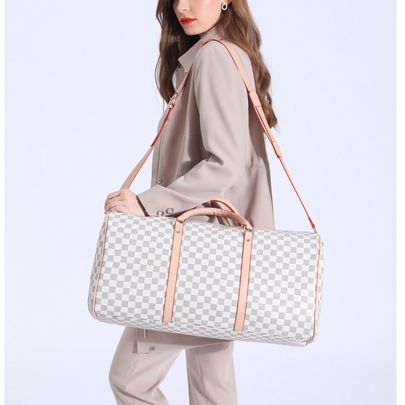 Stylish Checkered Bag - Beige and White - Picture 8 of 13